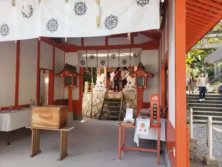 阿賀神社の本殿・本堂