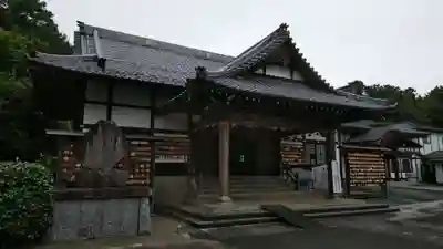 文殊寺の本殿・本堂