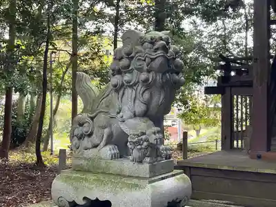 歳苗神社の狛犬