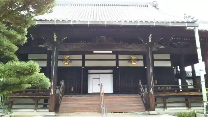 慈願寺の本殿・本堂