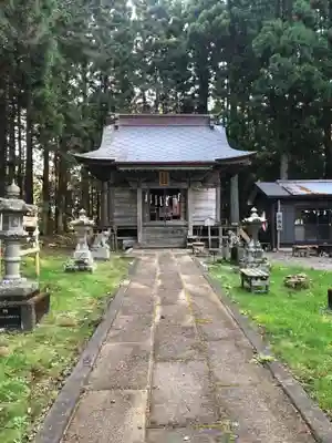 諏訪神社の本殿・本堂