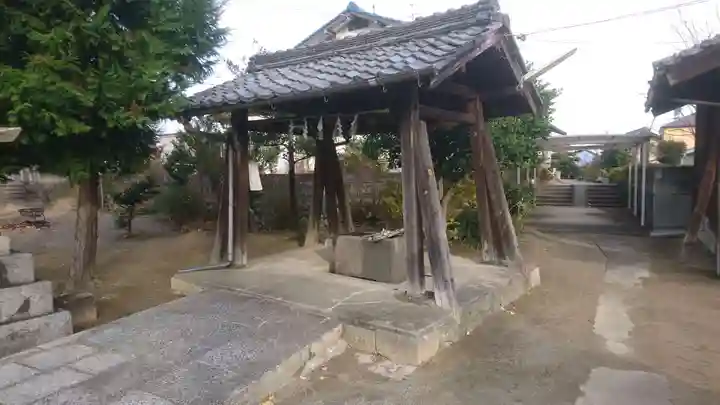 竹鼻八剱神社(八剣神社)の手水舎