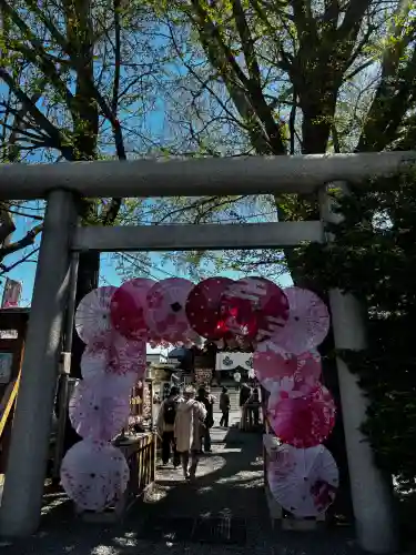 札幌諏訪神社の{uncategorized: "未分類", other: "その他", undefined: "問題あり", building: "その他建物", grave: "お墓", sacred_gate: "鳥居", guardian: "狛犬", statue: "像", buddha: "仏像", history: "歴史", nature: "自然", garden: "庭園", animal: "動物", pagoda: "塔", temizu: "手水舎", mountain_gate: "山門・神門", sanctuary: "本殿・本堂", subordinate: "末社・摂社", art: "芸術", scenery: "景色", jizo: "地蔵", ema: "絵馬", goshuin: "御朱印", omikuji: "おみくじ", items: "授与品その他", amulet: "お守り", goshuincho: "御朱印帳", eats: "食事", festival: "お祭り", votive_dance: "神楽", shichigosan: "七五三参", wedding: "結婚式", experience: "体験その他", initially: "初詣", around: "周辺", anti_infection: "感染症対策"}