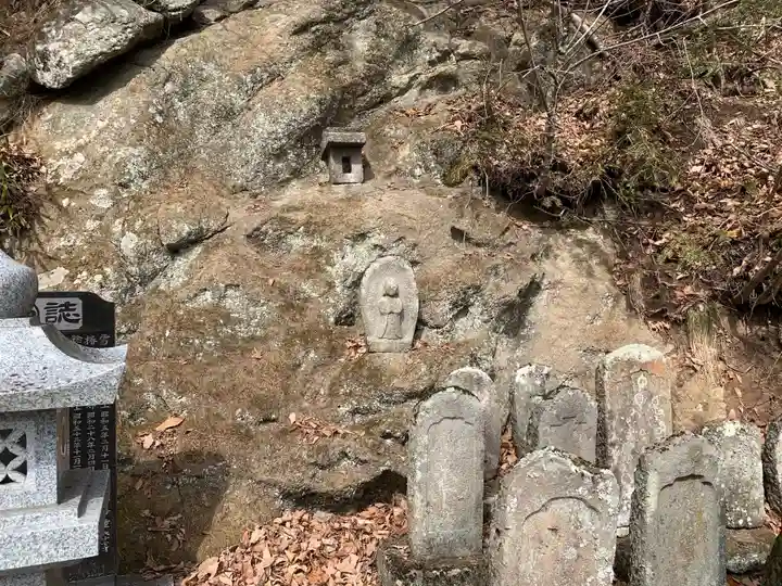 戸澤神社の仏像