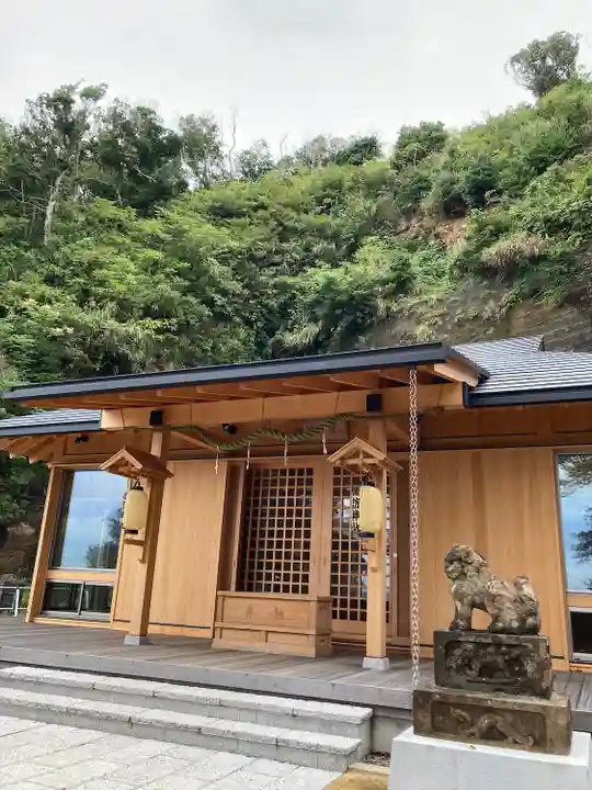 諏訪神社の本殿・本堂