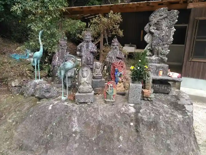 鶴の岩屋(法海寺)の仏像