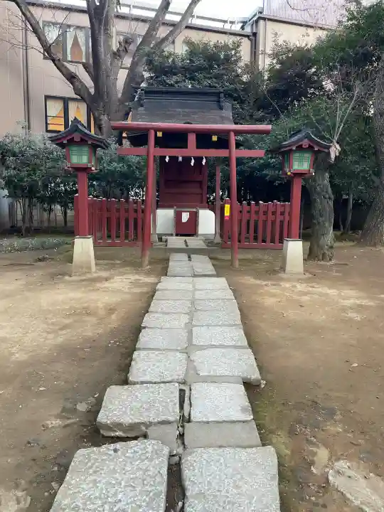 天満神社(武蔵一宮氷川神社末社)の{uncategorized: "未分類", other: "その他", undefined: "問題あり", building: "その他建物", grave: "お墓", sacred_gate: "鳥居", guardian: "狛犬", statue: "像", buddha: "仏像", history: "歴史", nature: "自然", garden: "庭園", animal: "動物", pagoda: "塔", temizu: "手水舎", mountain_gate: "山門・神門", sanctuary: "本殿・本堂", subordinate: "末社・摂社", art: "芸術", scenery: "景色", jizo: "地蔵", ema: "絵馬", goshuin: "御朱印", omikuji: "おみくじ", items: "授与品その他", amulet: "お守り", goshuincho: "御朱印帳", eats: "食事", festival: "お祭り", votive_dance: "神楽", shichigosan: "七五三参", wedding: "結婚式", experience: "体験その他", initially: "初詣", around: "周辺", anti_infection: "感染症対策"}