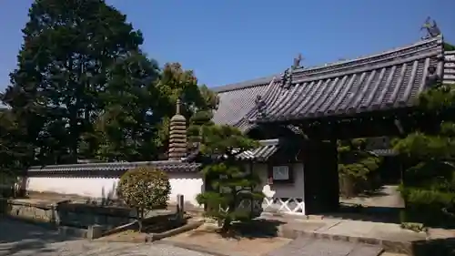 鶴林寺の山門