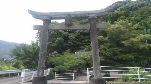 引瀬神社の鳥居