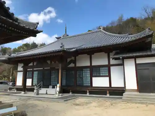 向上寺の本殿・本堂