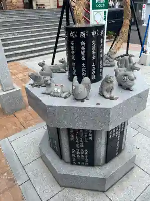 新川皇大神社の像