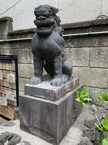 末廣神社の狛犬