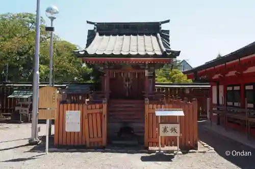 津島神社の末社