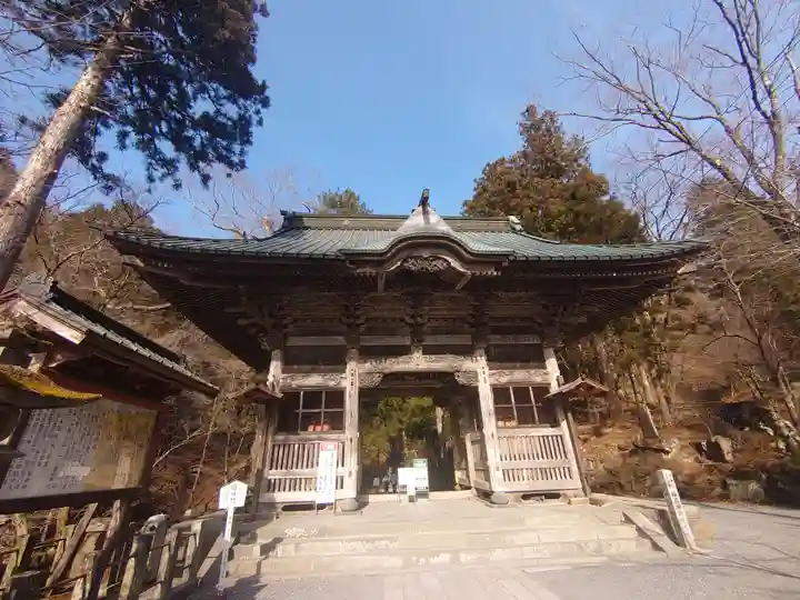 榛名神社の山門・神門