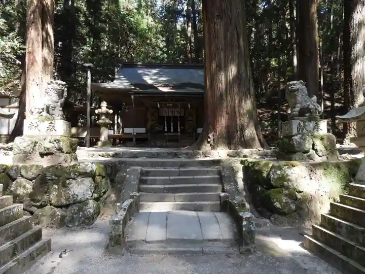 室生龍穴神社(奈良県)