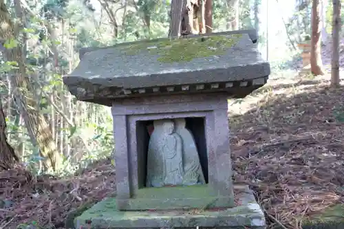 諏訪神社の末社