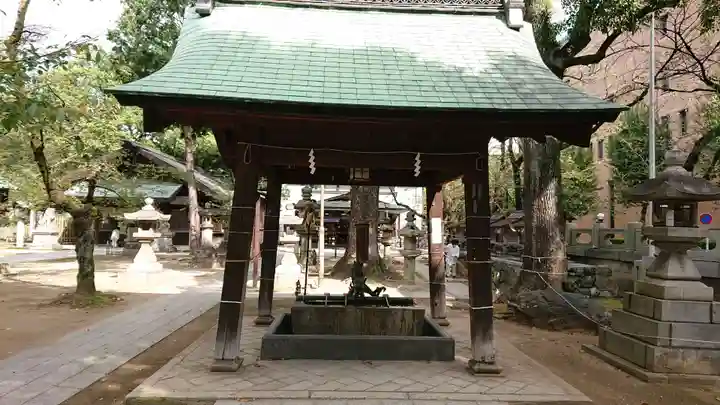 那古野神社の手水舎