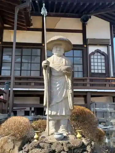 台雲寺の{uncategorized: "未分類", other: "その他", undefined: "問題あり", building: "その他建物", grave: "お墓", sacred_gate: "鳥居", guardian: "狛犬", statue: "像", buddha: "仏像", history: "歴史", nature: "自然", garden: "庭園", animal: "動物", pagoda: "塔", temizu: "手水舎", mountain_gate: "山門・神門", sanctuary: "本殿・本堂", subordinate: "末社・摂社", art: "芸術", scenery: "景色", jizo: "地蔵", ema: "絵馬", goshuin: "御朱印", omikuji: "おみくじ", items: "授与品その他", amulet: "お守り", goshuincho: "御朱印帳", eats: "食事", festival: "お祭り", votive_dance: "神楽", shichigosan: "七五三参", wedding: "結婚式", experience: "体験その他", initially: "初詣", around: "周辺", anti_infection: "感染症対策"}
