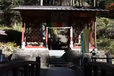 観音院の山門・神門