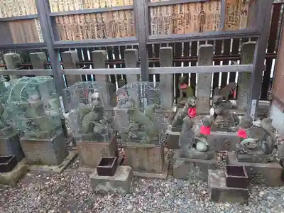 咤枳尼天堂 （出世稲荷）の狛犬