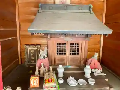 妙壽寺猿江別院（猿江稲荷社）の{uncategorized: "未分類", other: "その他", undefined: "問題あり", building: "その他建物", grave: "お墓", sacred_gate: "鳥居", guardian: "狛犬", statue: "像", buddha: "仏像", history: "歴史", nature: "自然", garden: "庭園", animal: "動物", pagoda: "塔", temizu: "手水舎", mountain_gate: "山門・神門", sanctuary: "本殿・本堂", subordinate: "末社・摂社", art: "芸術", scenery: "景色", jizo: "地蔵", ema: "絵馬", goshuin: "御朱印", omikuji: "おみくじ", items: "授与品その他", amulet: "お守り", goshuincho: "御朱印帳", eats: "食事", festival: "お祭り", votive_dance: "神楽", shichigosan: "七五三参", wedding: "結婚式", experience: "体験その他", initially: "初詣", around: "周辺", anti_infection: "感染症対策"}