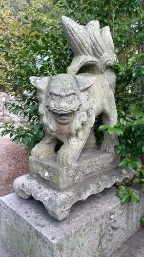 鶴崎神社の狛犬