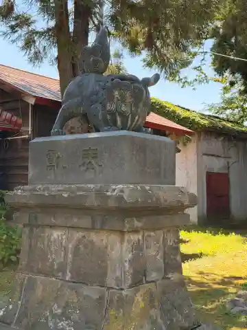 弘前八坂神社の{uncategorized: "未分類", other: "その他", undefined: "問題あり", building: "その他建物", grave: "お墓", sacred_gate: "鳥居", guardian: "狛犬", statue: "像", buddha: "仏像", history: "歴史", nature: "自然", garden: "庭園", animal: "動物", pagoda: "塔", temizu: "手水舎", mountain_gate: "山門・神門", sanctuary: "本殿・本堂", subordinate: "末社・摂社", art: "芸術", scenery: "景色", jizo: "地蔵", ema: "絵馬", goshuin: "御朱印", omikuji: "おみくじ", items: "授与品その他", amulet: "お守り", goshuincho: "御朱印帳", eats: "食事", festival: "お祭り", votive_dance: "神楽", shichigosan: "七五三参", wedding: "結婚式", experience: "体験その他", initially: "初詣", around: "周辺", anti_infection: "感染症対策"}
