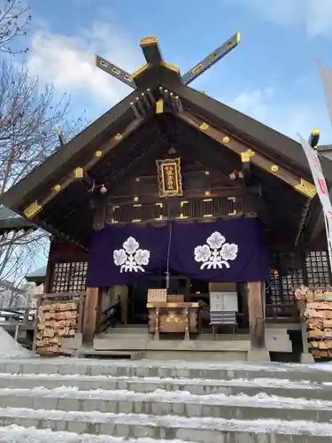 札幌諏訪神社の本殿・本堂