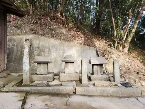 板宿八幡神社の末社・摂社