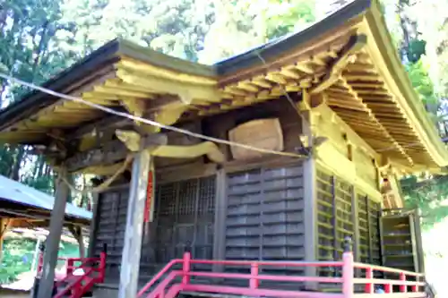 八幡神社の本殿・本堂