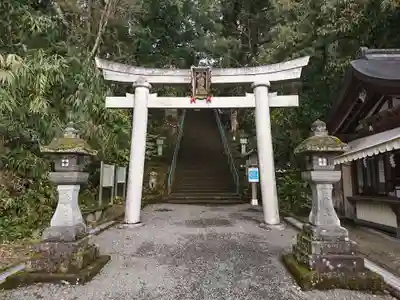 埴生護國八幡宮の鳥居