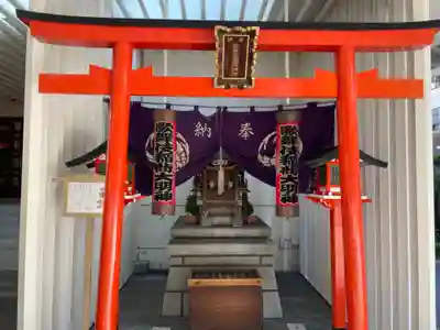 歌舞伎稲荷神社の鳥居