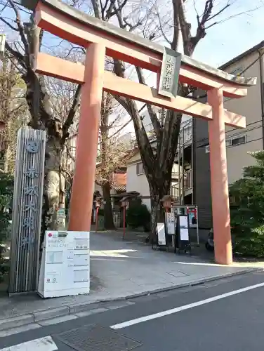 赤城神社の{uncategorized: "未分類", other: "その他", undefined: "問題あり", building: "その他建物", grave: "お墓", sacred_gate: "鳥居", guardian: "狛犬", statue: "像", buddha: "仏像", history: "歴史", nature: "自然", garden: "庭園", animal: "動物", pagoda: "塔", temizu: "手水舎", mountain_gate: "山門・神門", sanctuary: "本殿・本堂", subordinate: "末社・摂社", art: "芸術", scenery: "景色", jizo: "地蔵", ema: "絵馬", goshuin: "御朱印", omikuji: "おみくじ", items: "授与品その他", amulet: "お守り", goshuincho: "御朱印帳", eats: "食事", festival: "お祭り", votive_dance: "神楽", shichigosan: "七五三参", wedding: "結婚式", experience: "体験その他", initially: "初詣", around: "周辺", anti_infection: "感染症対策"}