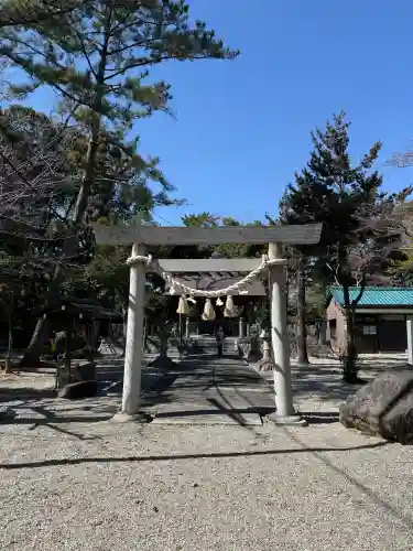 西尾神社の{uncategorized: "未分類", other: "その他", undefined: "問題あり", building: "その他建物", grave: "お墓", sacred_gate: "鳥居", guardian: "狛犬", statue: "像", buddha: "仏像", history: "歴史", nature: "自然", garden: "庭園", animal: "動物", pagoda: "塔", temizu: "手水舎", mountain_gate: "山門・神門", sanctuary: "本殿・本堂", subordinate: "末社・摂社", art: "芸術", scenery: "景色", jizo: "地蔵", ema: "絵馬", goshuin: "御朱印", omikuji: "おみくじ", items: "授与品その他", amulet: "お守り", goshuincho: "御朱印帳", eats: "食事", festival: "お祭り", votive_dance: "神楽", shichigosan: "七五三参", wedding: "結婚式", experience: "体験その他", initially: "初詣", around: "周辺", anti_infection: "感染症対策"}