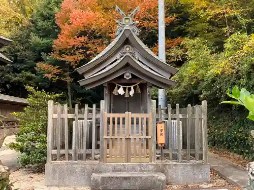 賣豆紀神社の末社