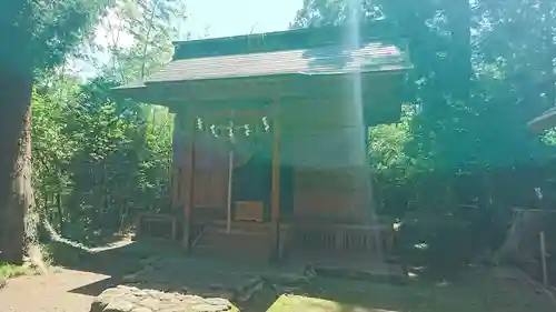 諏訪神社の本殿