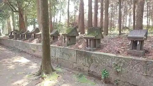 瀧泉神社の末社