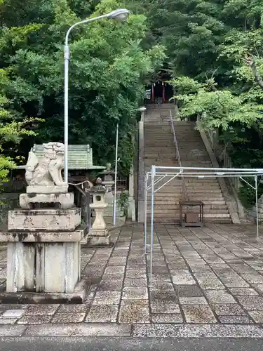 伊勢部柿本神社の狛犬