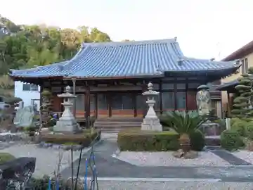 安養寺の本殿・本堂
