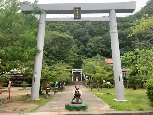 桃太郎神社（栗栖）の鳥居