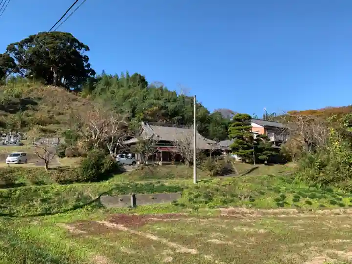 国分寺の本殿・本堂