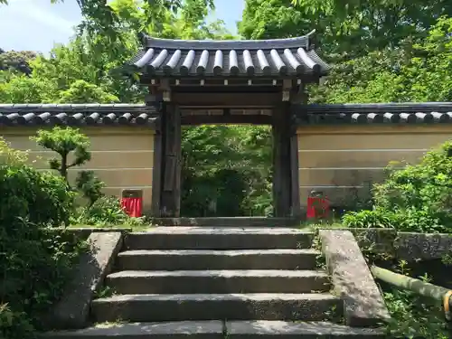 浄瑠璃寺の山門