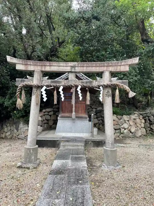 安居神社の末社・摂社
