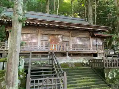 諏訪大社の本殿・本堂