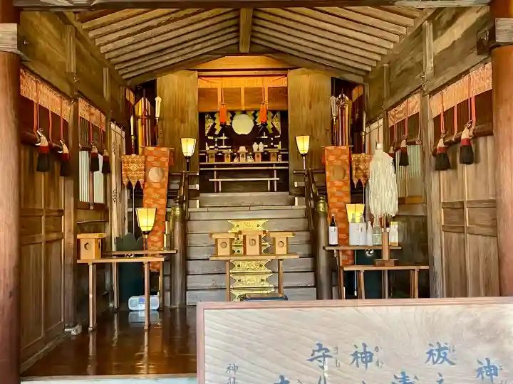 國領神社の{uncategorized: "未分類", other: "その他", undefined: "問題あり", building: "その他建物", grave: "お墓", sacred_gate: "鳥居", guardian: "狛犬", statue: "像", buddha: "仏像", history: "歴史", nature: "自然", garden: "庭園", animal: "動物", pagoda: "塔", temizu: "手水舎", mountain_gate: "山門・神門", sanctuary: "本殿・本堂", subordinate: "末社・摂社", art: "芸術", scenery: "景色", jizo: "地蔵", ema: "絵馬", goshuin: "御朱印", omikuji: "おみくじ", items: "授与品その他", amulet: "お守り", goshuincho: "御朱印帳", eats: "食事", festival: "お祭り", votive_dance: "神楽", shichigosan: "七五三参", wedding: "結婚式", experience: "体験その他", initially: "初詣", around: "周辺", anti_infection: "感染症対策"}