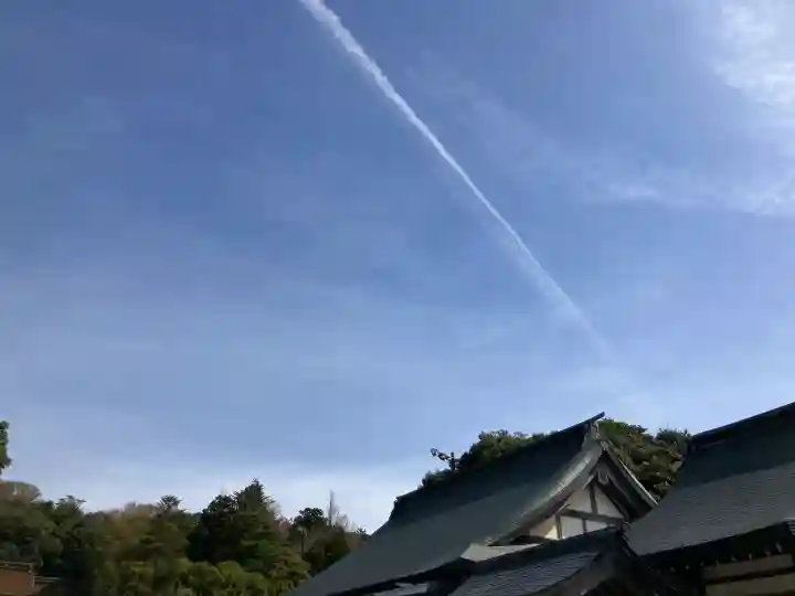 氣多大社の{uncategorized: "未分類", other: "その他", undefined: "問題あり", building: "その他建物", grave: "お墓", sacred_gate: "鳥居", guardian: "狛犬", statue: "像", buddha: "仏像", history: "歴史", nature: "自然", garden: "庭園", animal: "動物", pagoda: "塔", temizu: "手水舎", mountain_gate: "山門・神門", sanctuary: "本殿・本堂", subordinate: "末社・摂社", art: "芸術", scenery: "景色", jizo: "地蔵", ema: "絵馬", goshuin: "御朱印", omikuji: "おみくじ", items: "授与品その他", amulet: "お守り", goshuincho: "御朱印帳", eats: "食事", festival: "お祭り", votive_dance: "神楽", shichigosan: "七五三参", wedding: "結婚式", experience: "体験その他", initially: "初詣", around: "周辺", anti_infection: "感染症対策"}