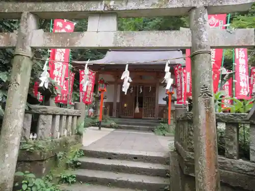 佐助稲荷神社の鳥居