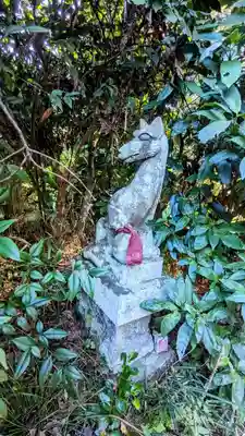 出世稲荷神社の狛犬