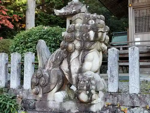 二村神社の狛犬