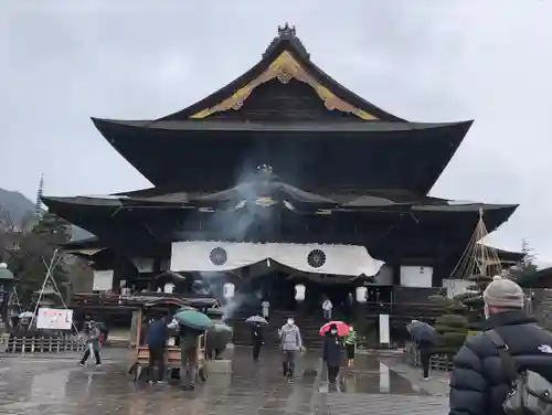 善光寺の本殿・本堂